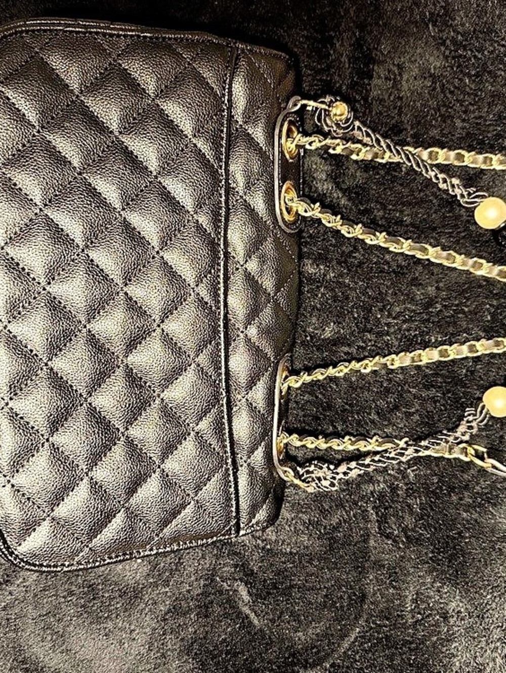 Betsey Johnson Xorumor Quilted Skull Shoulder Bag Black & Gold - Picture 4 of 4